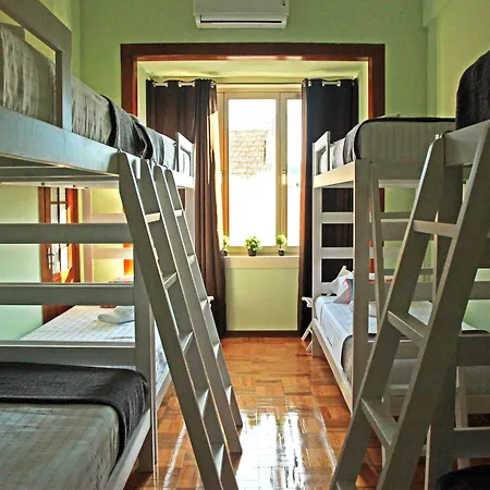 Hostel Portagem *