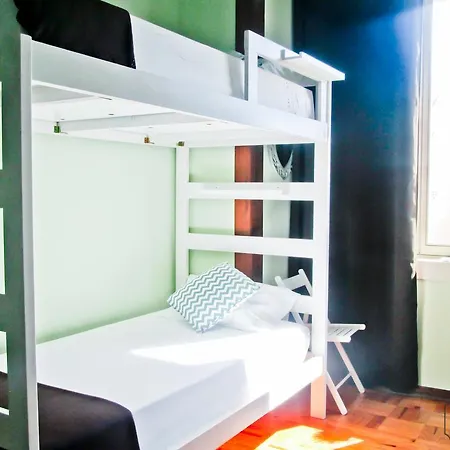 ホステル Portagem *